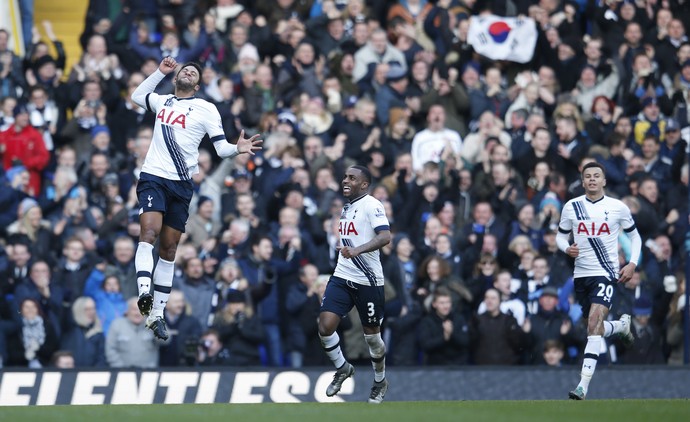 Dembele Tottenham x Sunderland (Foto: Reuters)