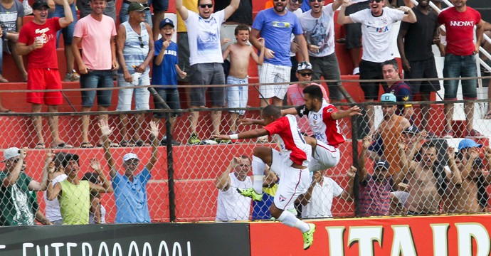 Goteira Primavera x Fluminense - Copinha (Foto: LUCIANO CLAUDINO - Agência Estado)