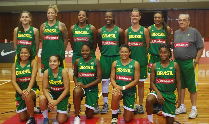 Seleção feminina de basquete - apresentação (Foto: Marcos Guerra)