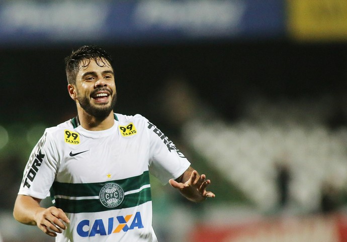 Coritiba Fluminense Henrique Almeida (Foto: Giuliano Gomes / Agência PR PRESS)