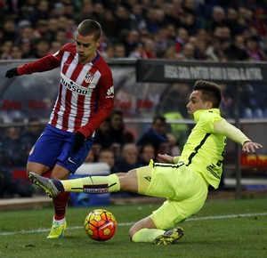 Griezmann Atlético de Madrid Levante (Foto: AP Photo/Daniel Ochoa de Olza)