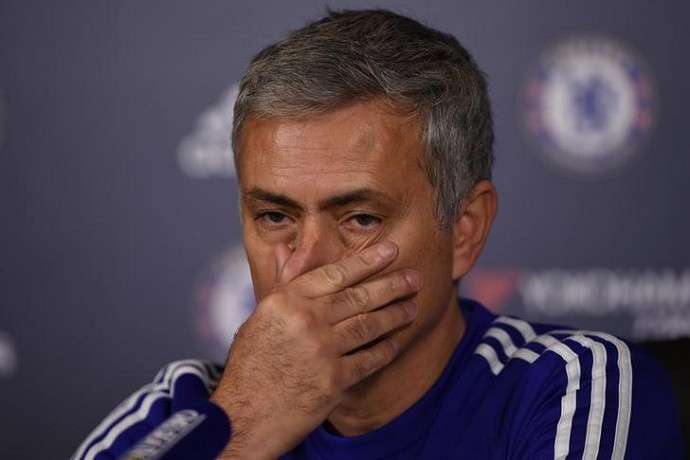 Mourinho CHelsea (Foto: Reuters)