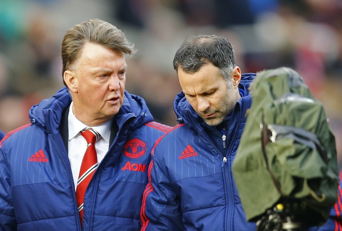 Van Gaal Giggs Manchester United x Stoke (Foto: Reuters)