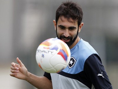 Renan Fonseca: titular em todas as partidas do Botafogo na Série B (Foto: Vitor Silva / SSPress)