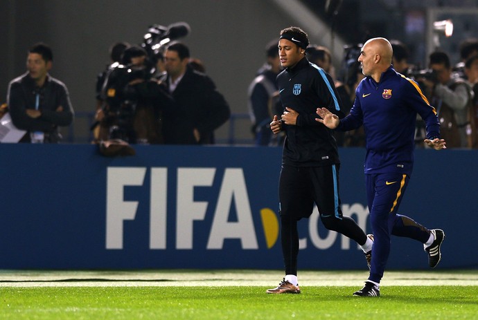 Neymar corre treino Mundial Clubes de Clubes Japão (Foto: REUTERS/Yuya Shino)