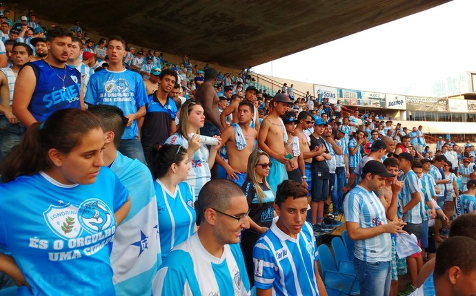 Torcida Londrina Serra Dourada Vila Nova (Foto: Marcelo de Araújo)