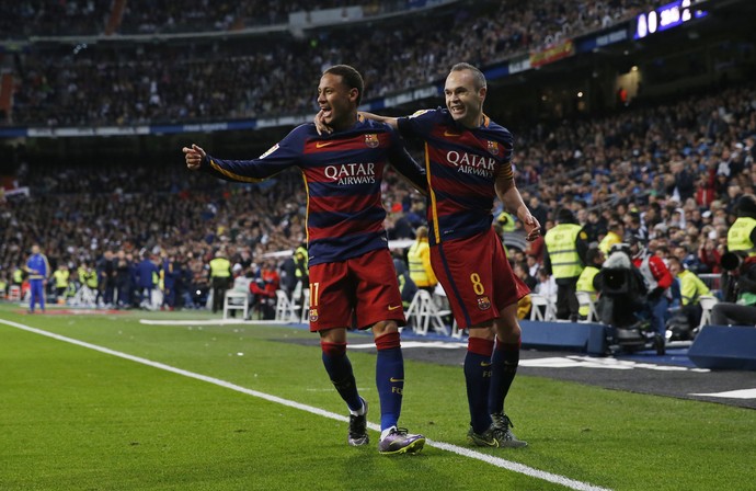 Neymar Iniesta Barcelona (Foto: Reuters)