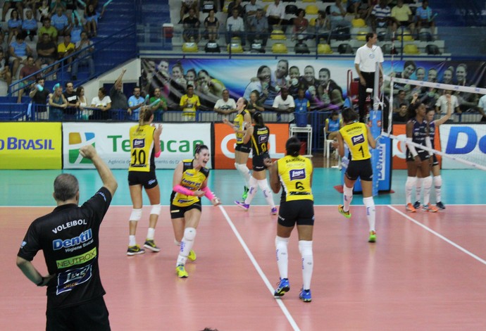 Praia Clube Uberlândia Brasília Superliga Feminina de vôlei (Foto: Praia Clube/Divulgação)