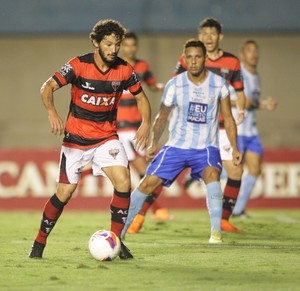 Atlético-GO x Macaé no Serra Dourada (Foto: Cristiano Borges/O Popular)