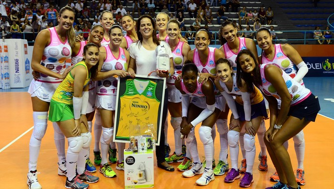 Osasco homenagem elisângela vôlei superliga feminina (Foto: João Pires/Fotojump)