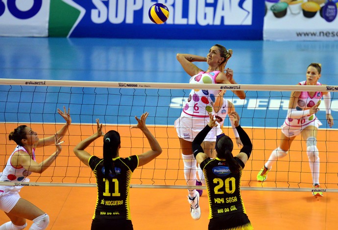 Osasco x Rio do Sul Thaísa Superliga 2015/2016 vôlei (Foto: João Pires/Fotojump)