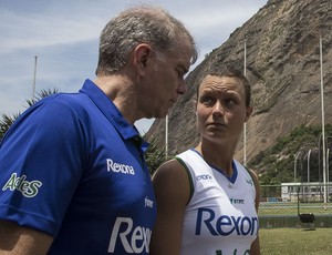 Bernardinho aposta na americana Courtney Thompson para substituir Fofão  (Foto: Márcio Rodrigues)