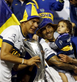 Tevez celebra a conquista do Boca (Foto: REUTERS/Enrique Marcarian)