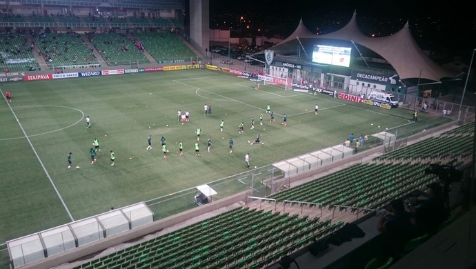 Independência no pré-jogo de América-MG x Oeste (Foto: Henrique Fernandes)