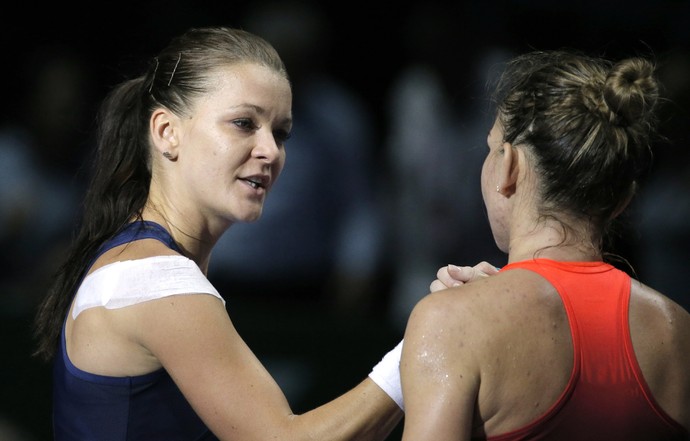 Simona Halep x Agnieszka Radwanska WTA Finals 2015 (Foto: Reuters)