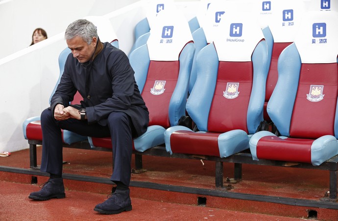 José Mourinho - punido (Foto: Reuters)