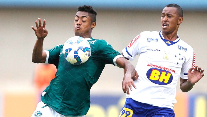 Bruno Henrique e Fabricio, Goiás X Cruzeiro (Foto: Adalberto Marques / Estadão Conteúdo)