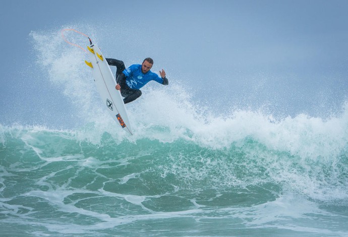 Caio Ibelli segunda fase Peniche surfe (Foto: Divulgação/WSL)