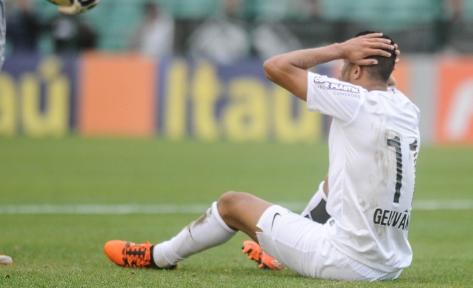 Geuvânio Figueirense x Santos (Foto: EDUARDO VALENTE/FRAMEPHOTO/ESTADÃO CONTEÚDO)