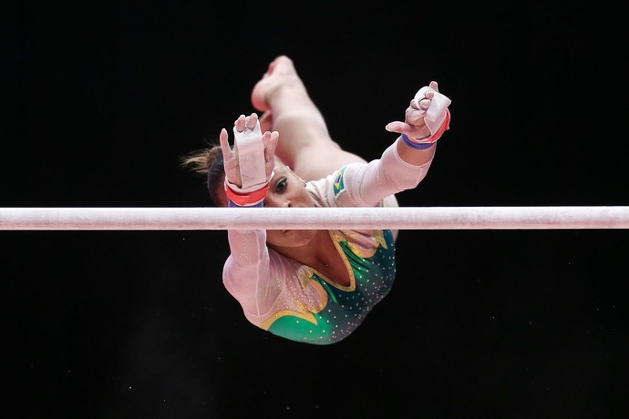 Lorrane Oliveira em sua performance no Mundial (Foto: Ricardo Bufolin / CBG)