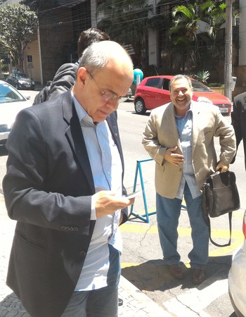 Presidente Carlos Eduardo Bandeira e diretor-executivo Fred Luz,  do Flamengo, reunião Sul-Minas-Rio (Foto: Vicente Seda)