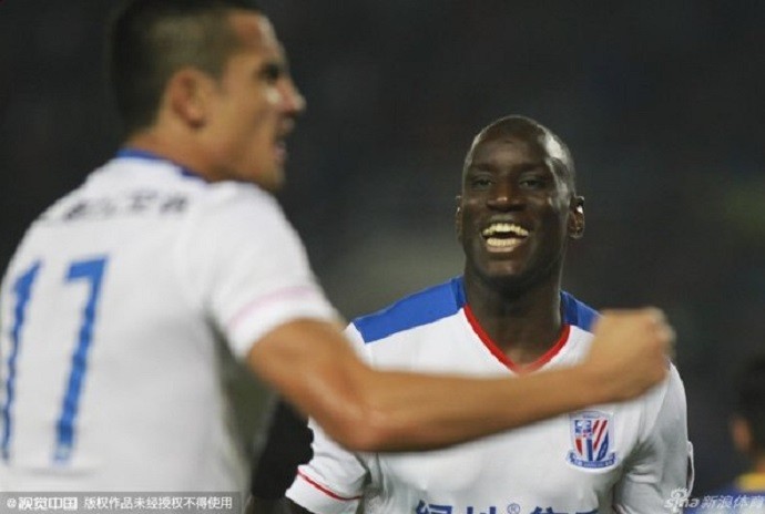 Demba Ba Cahill gol Shanghai Shenhua (Foto: Reprodução Twitter)