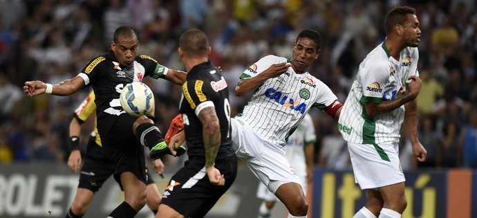 Rodrigo - Vasco x Chapecoense (Foto: André Durão)