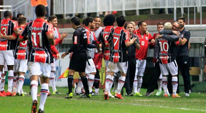 Joinville comemoração (Foto: Divulgação/JEC)