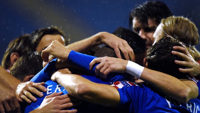 Croácia comemora gol diante da Bulgária pelas eliminatórias da Euro (Foto: STRINGER/AFP)