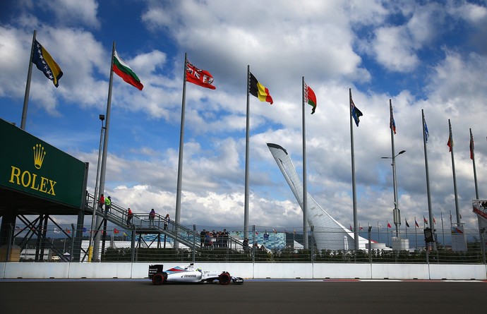 Felipe Massa em ação no treino classificatório para o GP da Rússia (Foto: Getty Images)