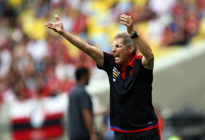 Oswaldo de Oliveira Flamengo x Joinville (Foto: André Durão / GloboEsporte.com)