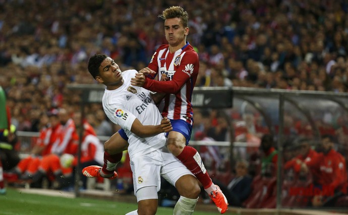 Griezmann e Casemiro - Atlético de Madrid x Real Madrid (Foto: Reuters)