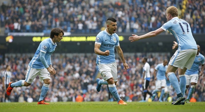 Aguero, David Silva e De Bruyne City x Newcastle (Foto: Reuters)