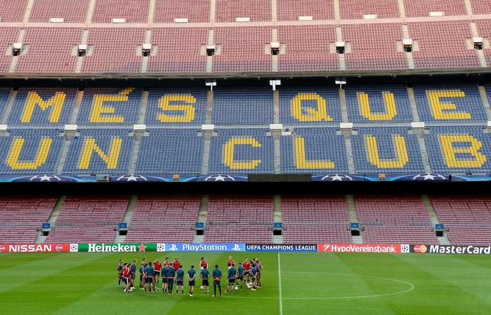 Treino Bayer Leverkusen Camp Nou (Foto: AFP)