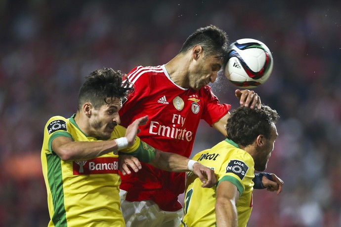 Jonas Benfica x Paços de Ferreira (Foto: EFE)