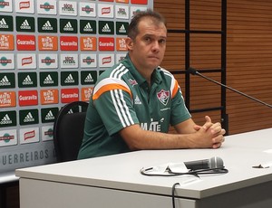 Eduardo Baptista coletiva (Foto: Chandy Teixeira / GloboEsporte.com)