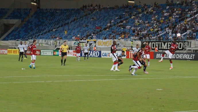 ABC x Vitória  (Foto: Augusto Gomes/GloboEsporte.com)