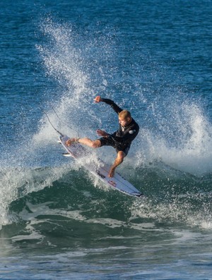 Mick Fanning campeão WSL Trestles surfe (Foto: WSL / Brett Skinner)