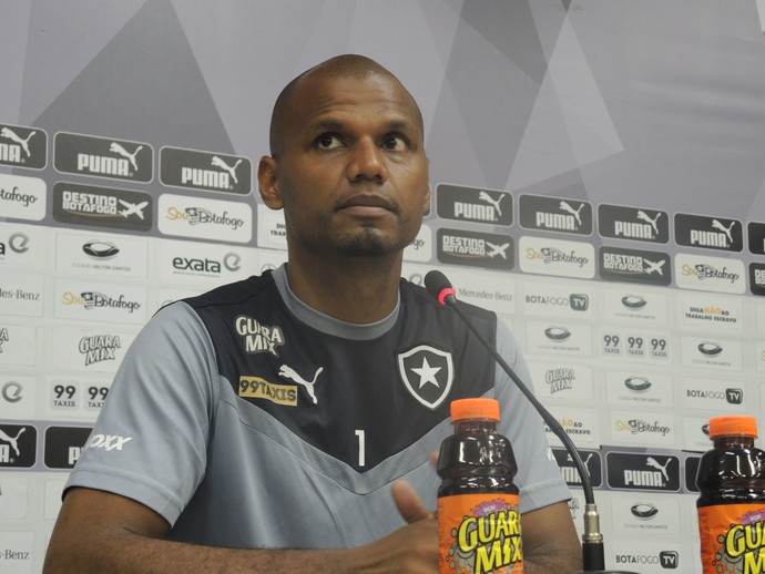 Jefferson entrevista coletiva Botafogo (Foto: Gustavo Rotstein)