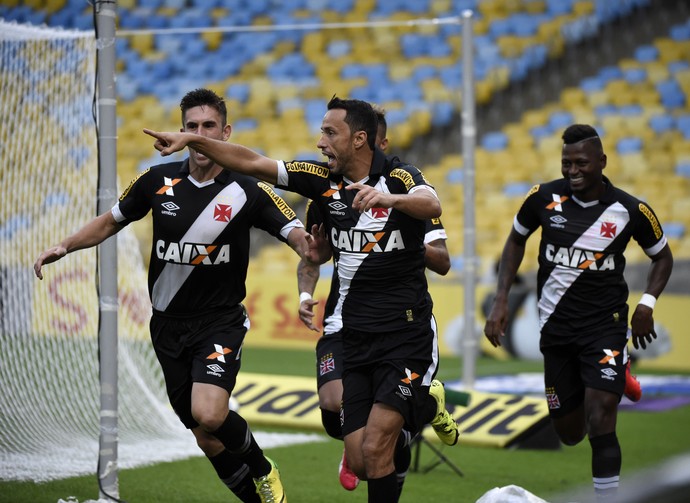 Nenê comemora gol Vasco x Atlético-PR (Foto: André Durão / GloboEsporte.com)