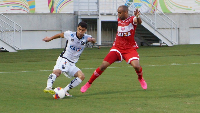 Ednei - ABC x CRB - Arena das Dunas (Foto: Augusto Gomes/GloboEsporte.com)