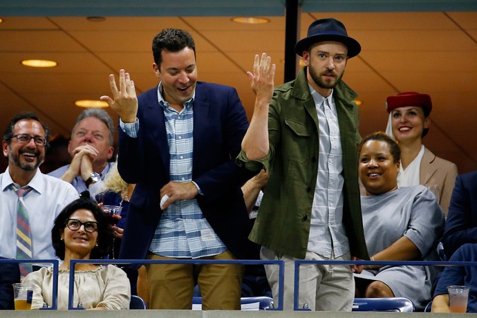 Jimmy Fallon e Justin Timberlake fazem dancinha durante jogo de Federer (Foto: Getty Images)