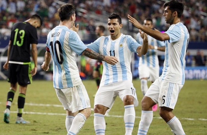 Lionel Messi, Sergio Agüero Argentina 2 x 2 México amistoso - AP (Foto: AP)