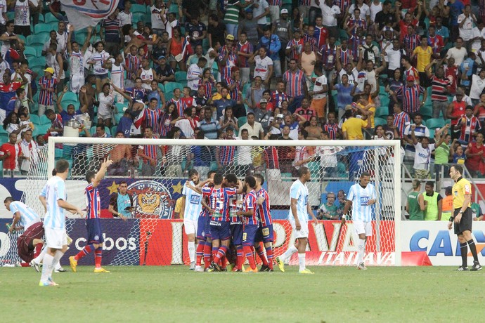 Gol do Bahia - Bahia x Macaé - Campeonato Brasileiro Série B 2015 (Foto: Tiago Ferreira/Macaé)