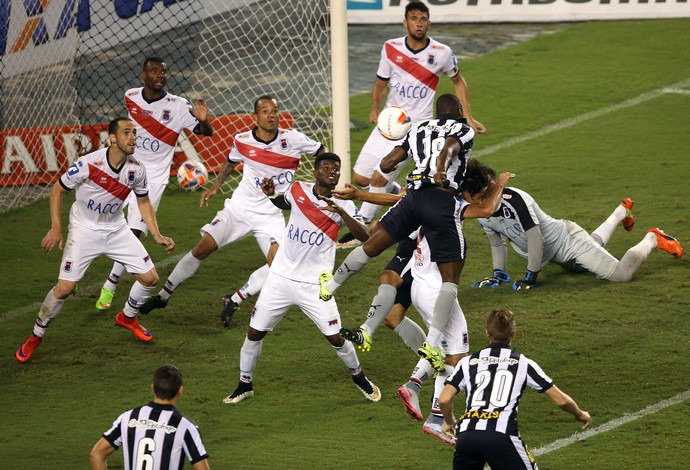 Gol Sassá Botafogo x Paraná (Foto: Vitor Silva/ SSPress)