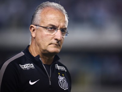 Dorival Júnior lamenta sequência de jogos, no Brasileirão e na Copa do Brasil (Foto: Ricardo Saibun/Santos FC)