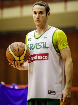 Marcelinho Huertas seleção brasileira basquete (Foto: Gaspar Nobrega/Inovafoto)