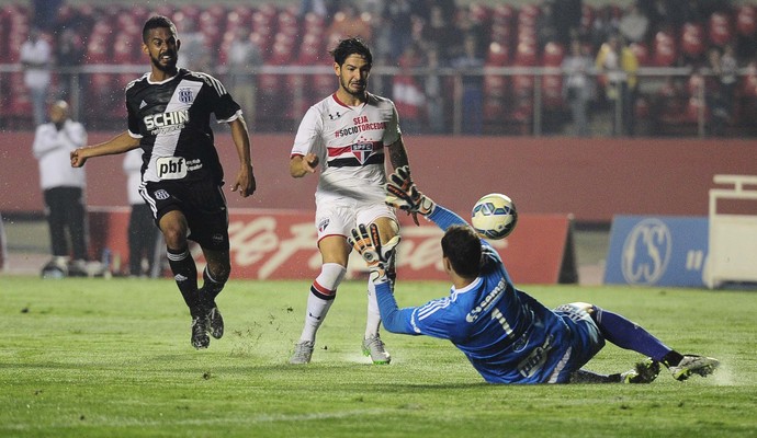 Alexandre Pato São Paulo x Ponte Preta (Foto: Marcos Ribolli)