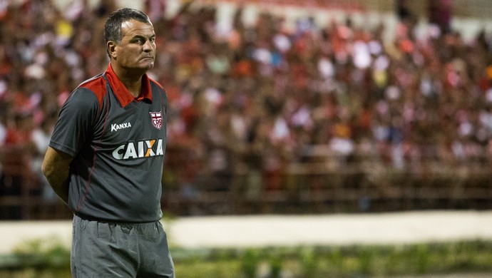 Mazola Júnior, técnico do CRB (Foto: Jonathan Lins/GloboEsporte.com)