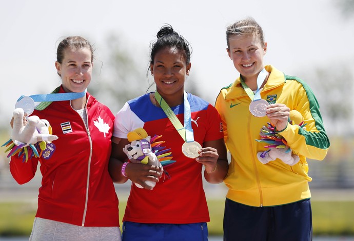 Michelle Russell (Canadá), Yusmari Mengana (Cuba) e a brasileira Ana Paula Vergutz (Foto: Jeff Swinger-USA TODAY Sports)